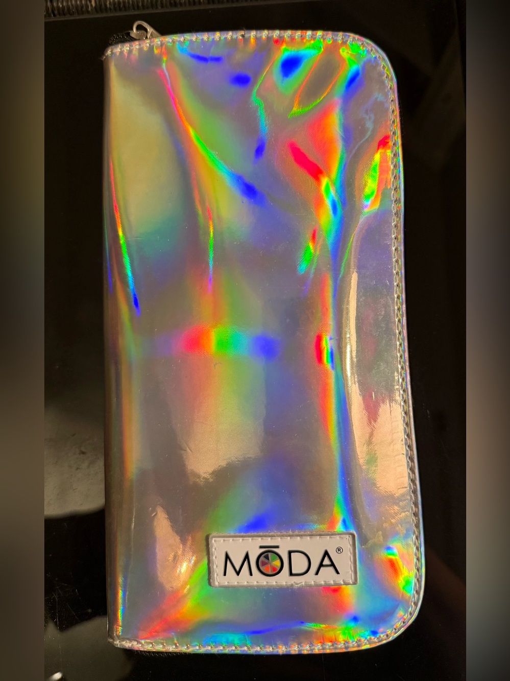 MODA 12 set cosmetic brushes in case. One used, but cleaned.